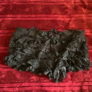 SHEIN Black Ruffle Micro Shorts